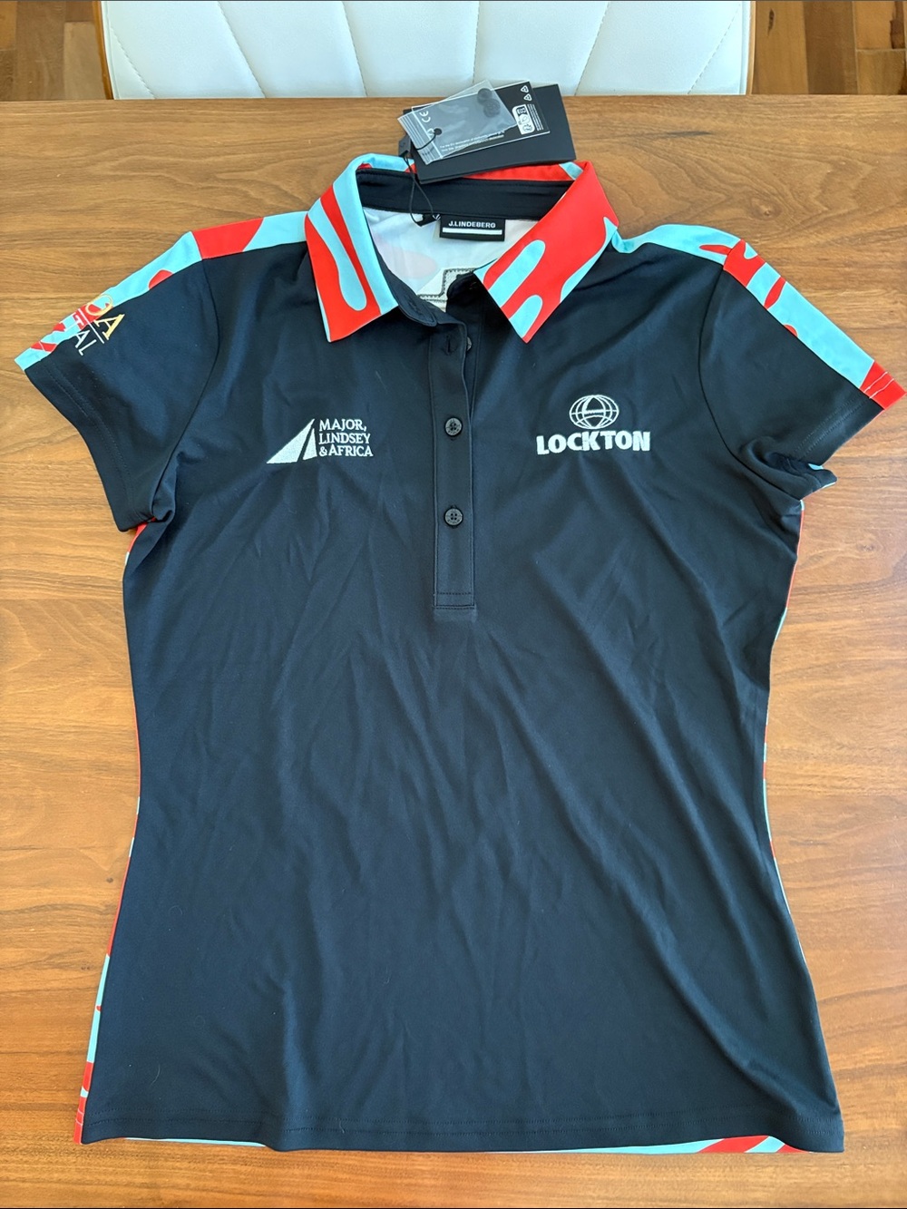 NEW! J.LINDEBERG Cara Golf Polo Black Aqua Red NWT Size Medium - Picture 4 of 9